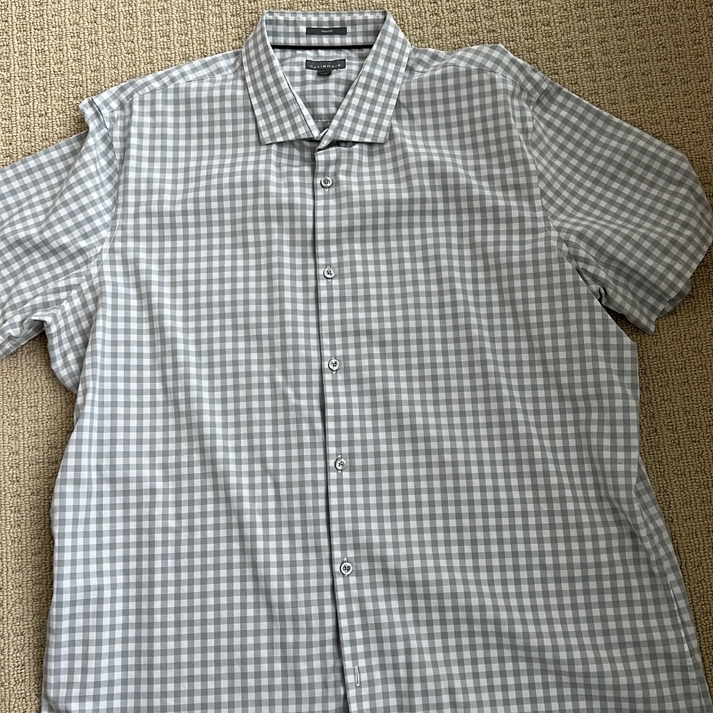 Calibrate XXL button down shirt. Grey and white